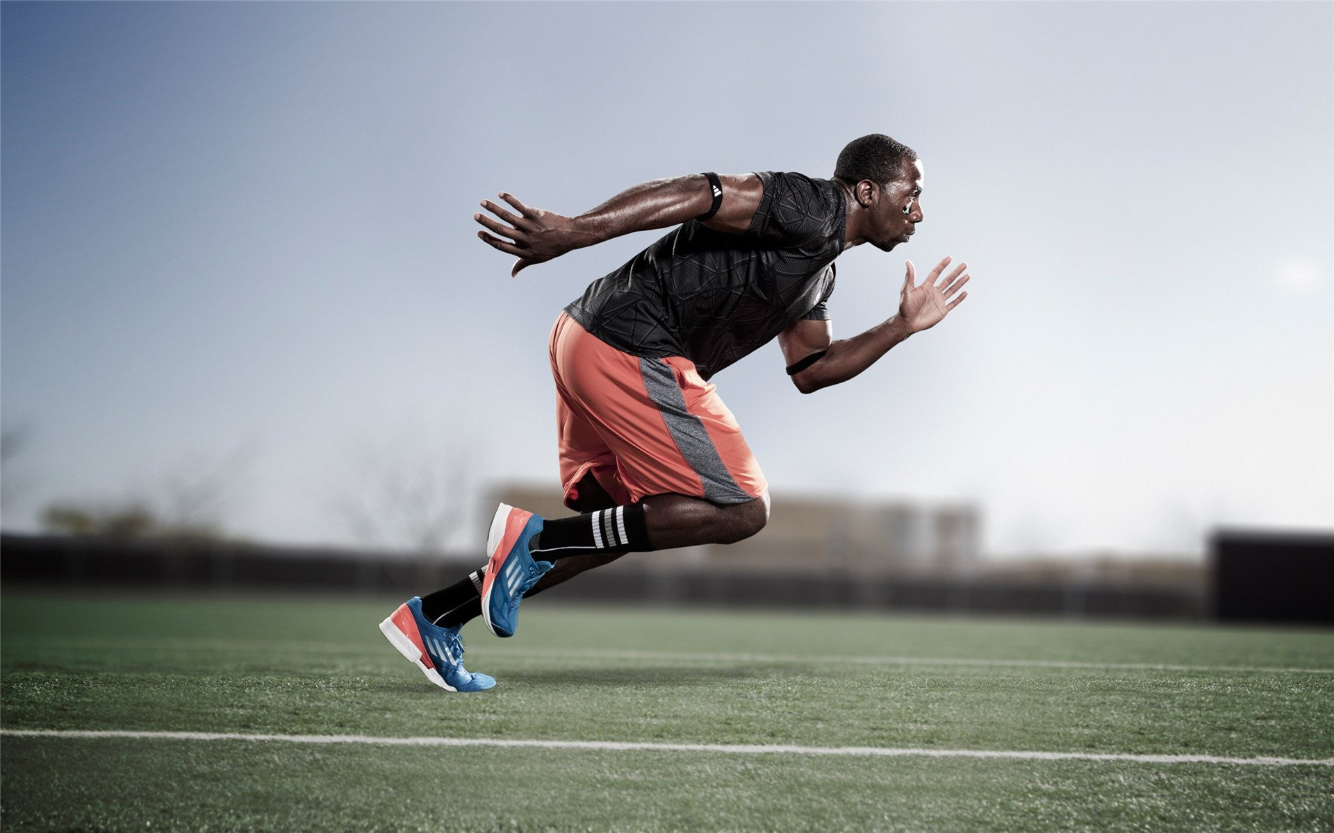 小胖笑容感染全场，樊振东现场观赛很兴奋！，小胖樊振东是哪里人